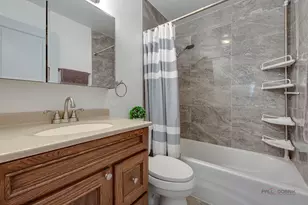 14 Wander Way, Lake in the Hills, IL 60156 - Photo 24