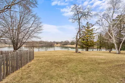 27052 W Lakeview Drive S, Lake Barrington, IL 60084 - Photo 38