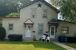 318 W Hurlbut Ave, Belvidere, IL 61008 - Photo 1