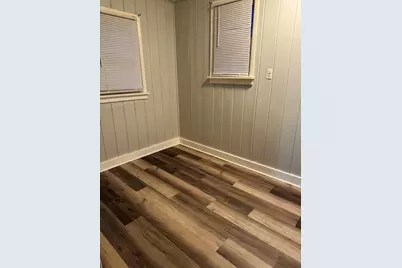 318 W Hurlbut Avenue #3, Belvidere, IL 61008 - Photo 6