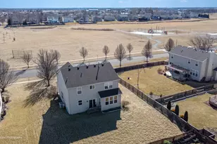 3187 Venetian Way, Montgomery, IL 60538 - Photo 2