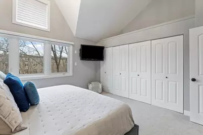 2709 N Janssen Avenue, Chicago, IL 60614 - Photo 14