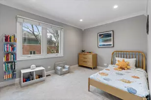 2709 N Janssen Ave, Chicago, IL 60614 - Photo 18