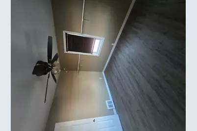 11233 S S Avenue M Avenue, Chicago, IL 60617 - Photo 4