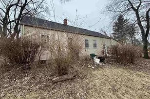 1607 MacArthur Dr, Rockford, IL 61108 - Photo 2