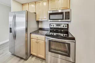 1 Renaissance Pl, Palatine, IL 60067 - Photo 6