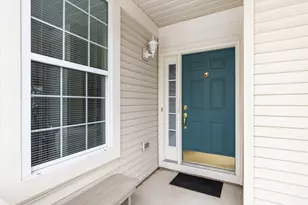 21207 Prince Lake Ct, Crest Hill, IL 60403 - Photo 2