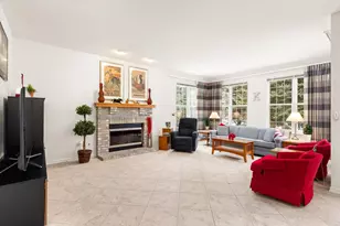 21207 Prince Lake Ct, Crest Hill, IL 60403 - Photo 8