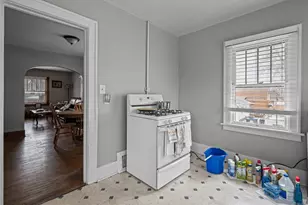 2324 18th B St, Moline, IL 61265 - Photo 4
