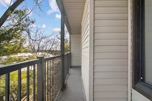 3030 Pheasant Creek Dr, Northbrook, IL 60062 - Photo 18