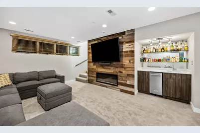 1754 N Hoyne Avenue, Chicago, IL 60647 - Photo 22