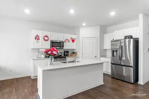 2730 Berrywood Ln, Yorkville, IL 60560 - Photo 6