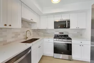 1834 Jamestown Cir, Hoffman Estates, IL 60169 - Photo 8