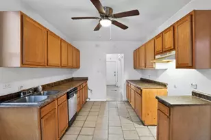 820 E 90th Pl, Chicago, IL 60619 - Photo 10