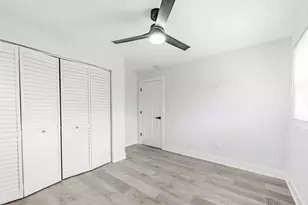 21958 S Merrill Ave, Sauk Village, IL 60411 - Photo 8