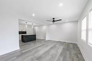 21958 S Merrill Ave, Sauk Village, IL 60411 - Photo 14