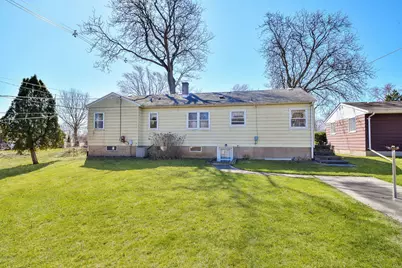 1322 Lakeview Street, Johnsburg, IL 60051 - Photo 10