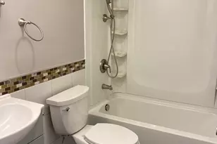 880 S Plum Grove Rd, Palatine, IL 60067 - Photo 6