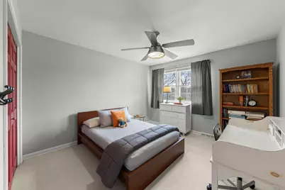 255 Grandview Avenue, Glen Ellyn, IL 60137 - Photo 18