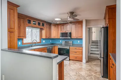 3225 28th Street Court, Rock Island, IL 61201 - Photo 4