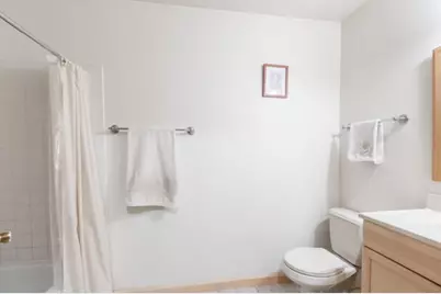 203 Albert Drive, Vernon Hills, IL 60061 - Photo 12