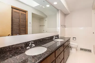 8332 N Knight Avenue, Niles, IL 60714 - Photo 24