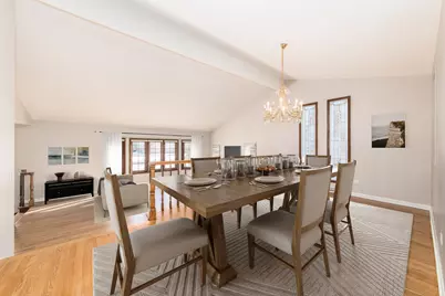 8332 N Knight Avenue, Niles, IL 60714 - Photo 4