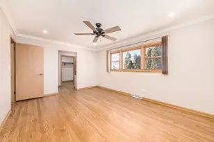 8332 N Knight Ave, Niles, IL 60714 - Photo 20