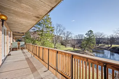 8025 Woodglen Lane #207, Downers Grove, IL 60516 - Photo 18