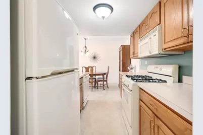 8025 Woodglen Lane #207, Downers Grove, IL 60516 - Photo 12