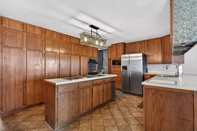 314 Plum Street, Lake in the Hills, IL 60156 - Photo 10