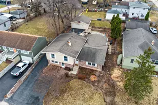 314 Plum St, Lake in the Hills, IL 60156 - Photo 36