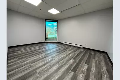 977 N Oaklawn Avenue, Elmhurst, IL 60126 - Photo 8