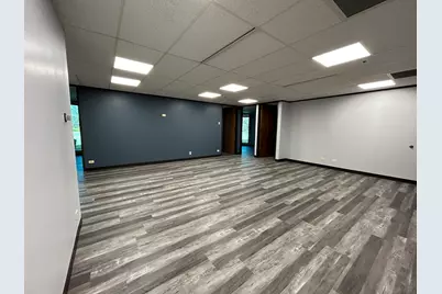 977 N Oaklawn Avenue, Elmhurst, IL 60126 - Photo 6