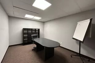 977 N Oaklawn Ave, Elmhurst, IL 60126 - Photo 16