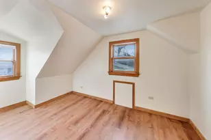 546 Thorndale Ave, Park City, IL 60085 - Photo 24