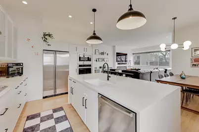 [Address not provided], Chicago, IL 60625 - Photo 8