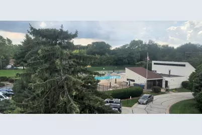 1605 E Central Road #410B, Arlington Heights, IL 60005 - Photo 16