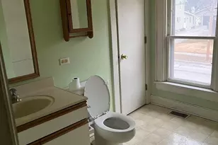 417 N Van Buren St, Batavia, IL 60510 - Photo 16