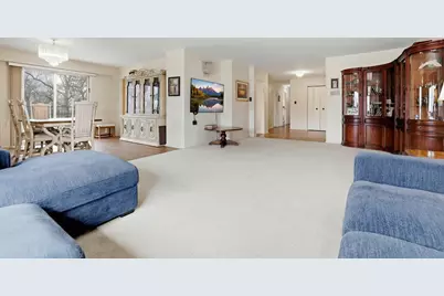 6933 N Kedzie Avenue #202, Chicago, IL 60645 - Photo 4