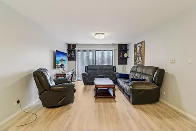 3300 N Carriageway Drive #309, Arlington Heights, IL 60004 - Photo 4