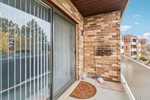 3300 N Carriageway Dr, Arlington Heights, IL 60004 - Photo 20