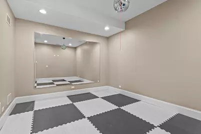 [Address not provided], Wilmette, IL 60091 - Photo 46