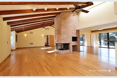 995 Norman Avenue, Gurnee, IL 60031 - Photo 6