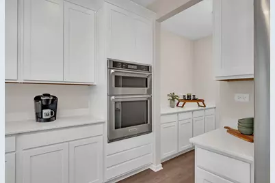 [Address not provided], Elgin, IL 60124 - Photo 8