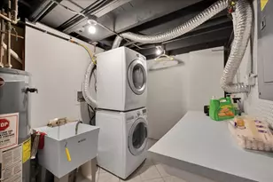 32 W Taylor Rd, Lombard, IL 60148 - Photo 24