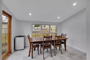 32 W Taylor Rd, Lombard, IL 60148 - Photo 12