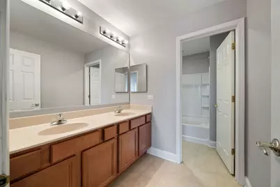 408 N White Deer Trail, Vernon Hills, IL 60061 - Photo 28