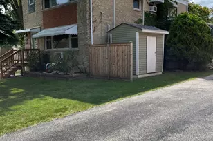 1018 E Oak Ave, La Grange Park, IL 60526 - Photo 2