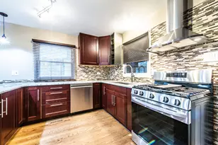 1338 S Dunton Ave, Arlington Heights, IL 60005 - Photo 2
